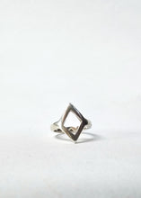 Load image into Gallery viewer, Talvi Jewellery - Inguz ring