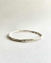 Load image into Gallery viewer, Talvi - DOTTY bangle #1