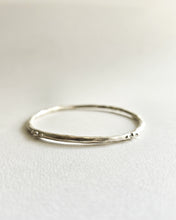 Load image into Gallery viewer, Talvi - DOTTY bangle #1