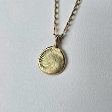 Load image into Gallery viewer, Solid gold fingerprint pendant
