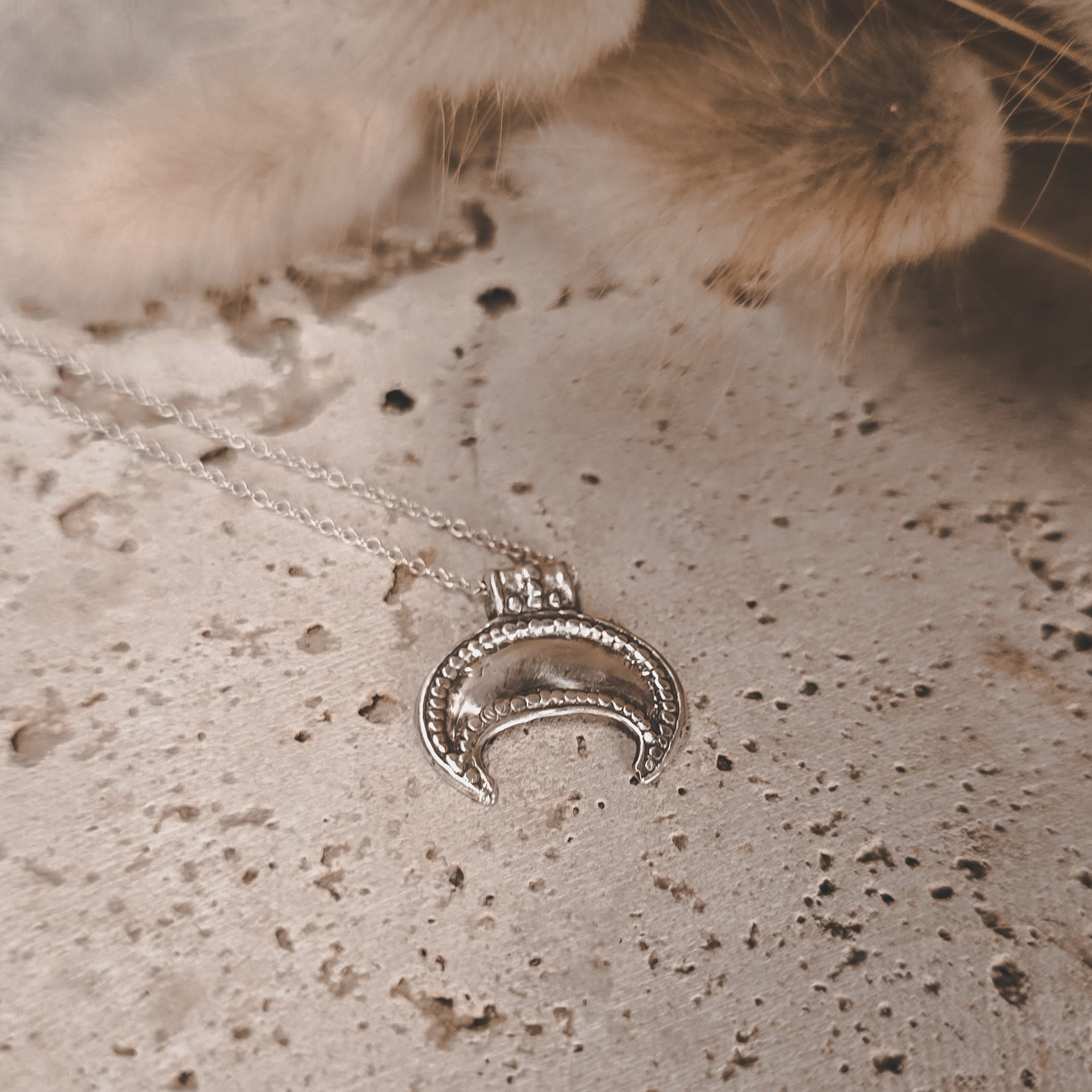 Lunula