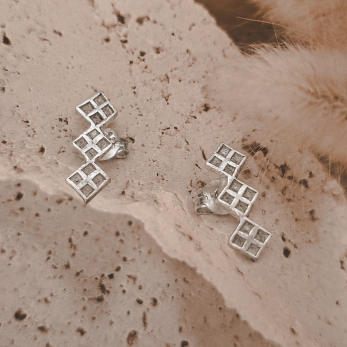 Embla - Stud Earrings
